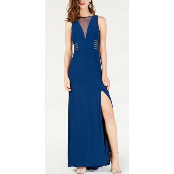MORGAN & CO Dresses & Skirts - MORGAN & CO Women’s Blue Sleeveless V Neck Full-Length Formal Dress Size 1/2